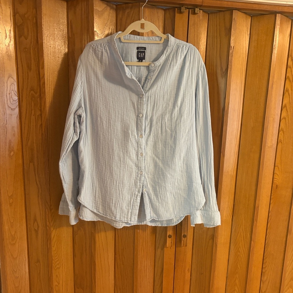 GAP Soft Blue Crinkle Shirt